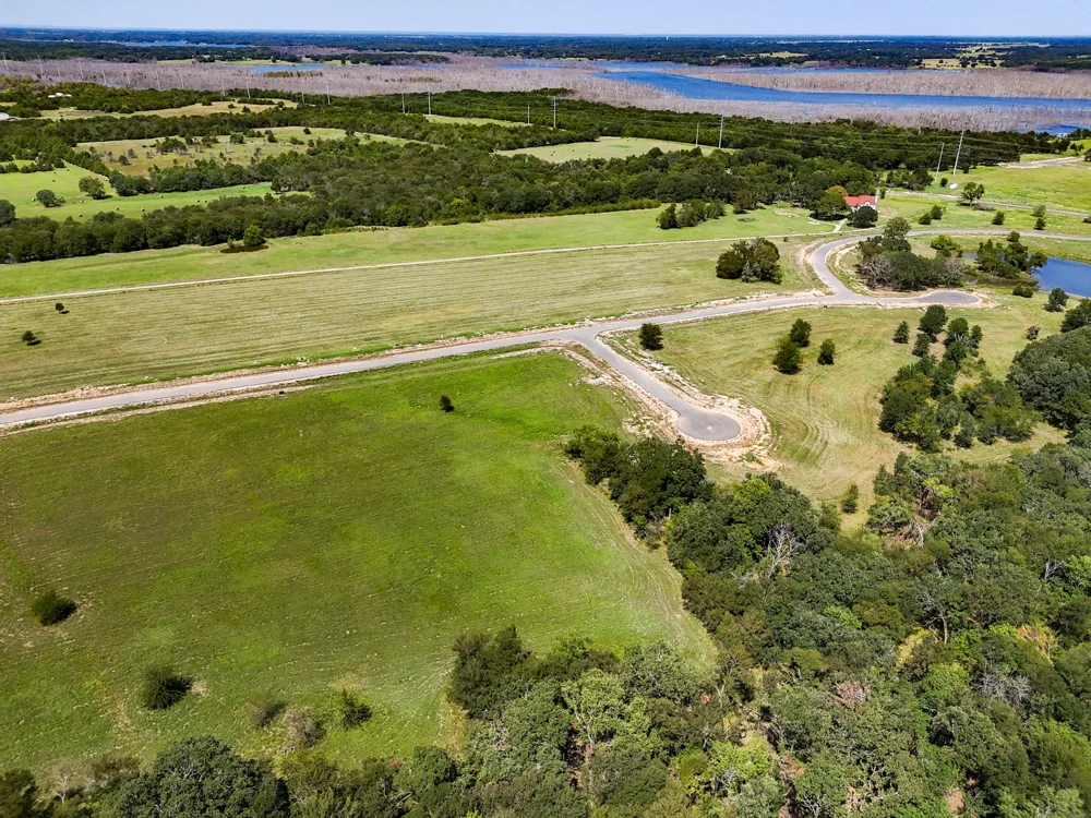 220 Diamond Point Dodd City, TX 75438