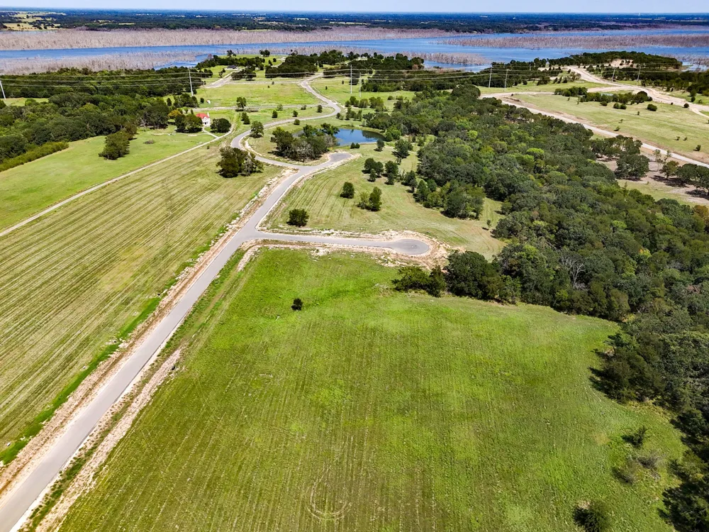 220 Diamond Point Dodd City, TX 75438