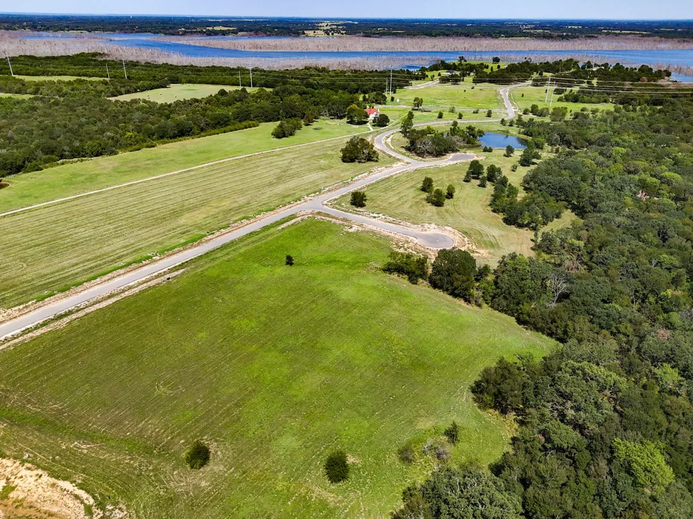 220 Diamond Point Dodd City, TX 75438