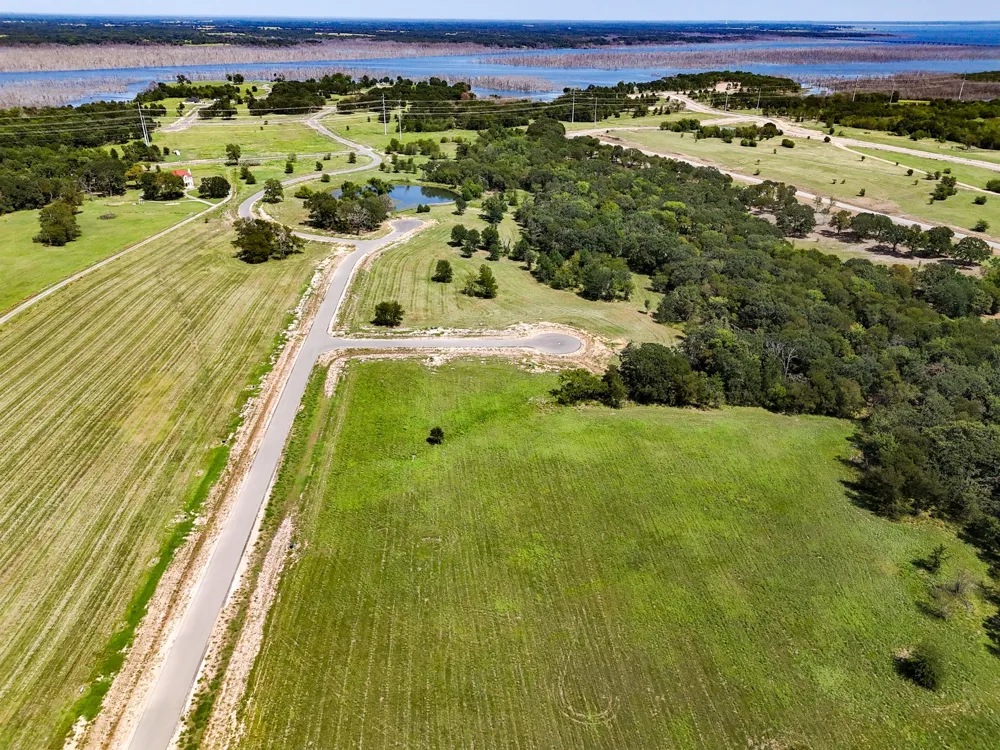 220 Diamond Point Dodd City, TX 75438