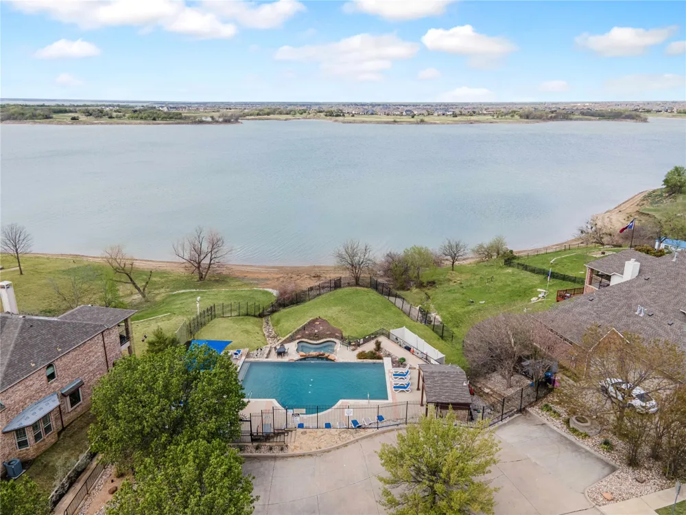 3800 Monterrey Circle The Colony, TX 75056