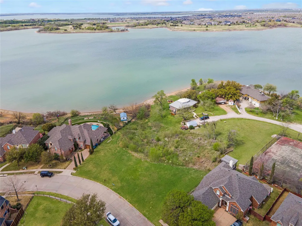 3800 Monterrey Circle The Colony, TX 75056