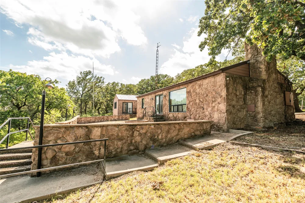 722 Storey Road Nocona, TX 76255