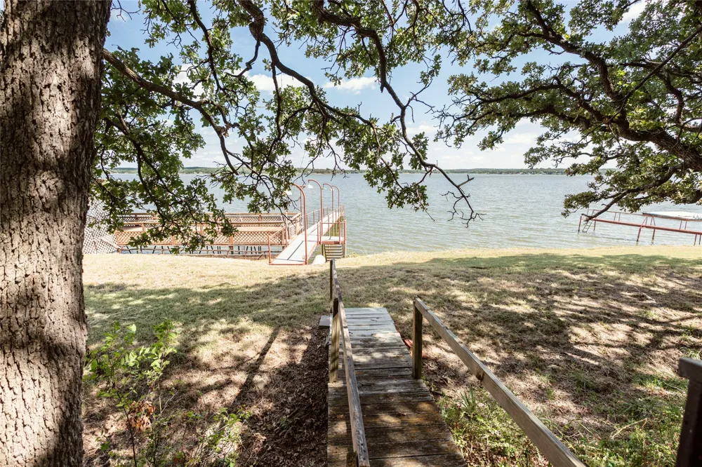722 Storey Road Nocona, TX 76255