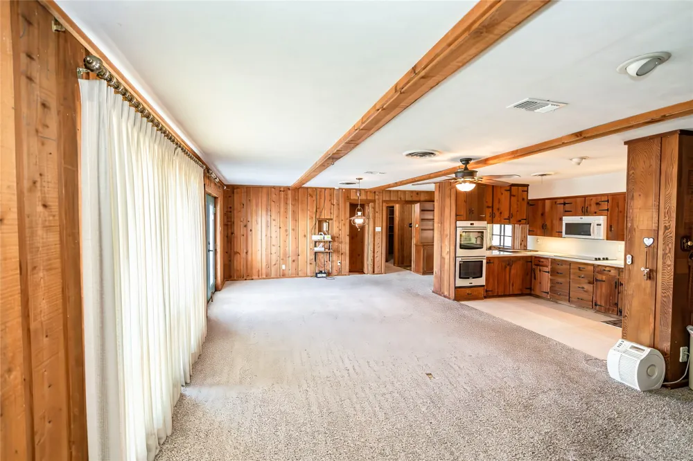 722 Storey Road Nocona, TX 76255