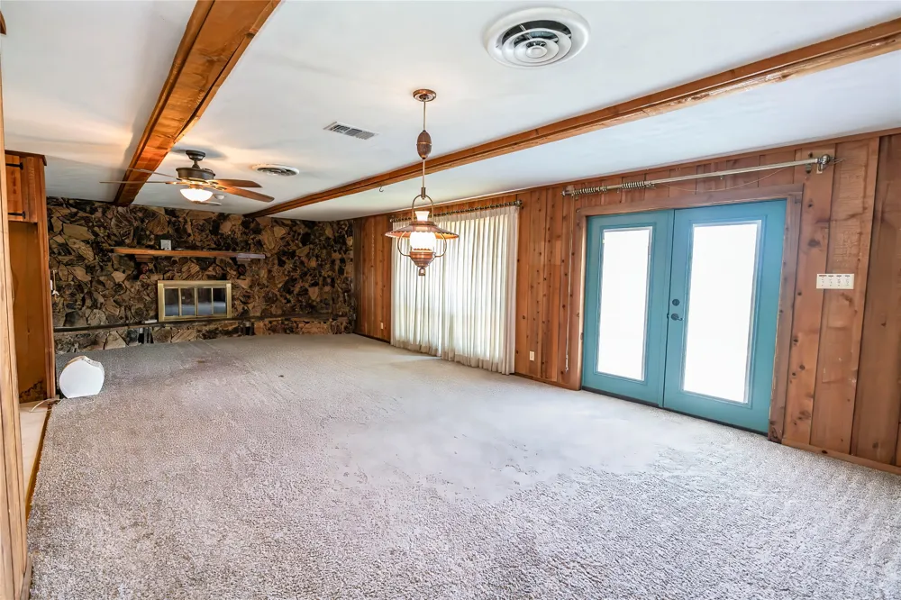 722 Storey Road Nocona, TX 76255