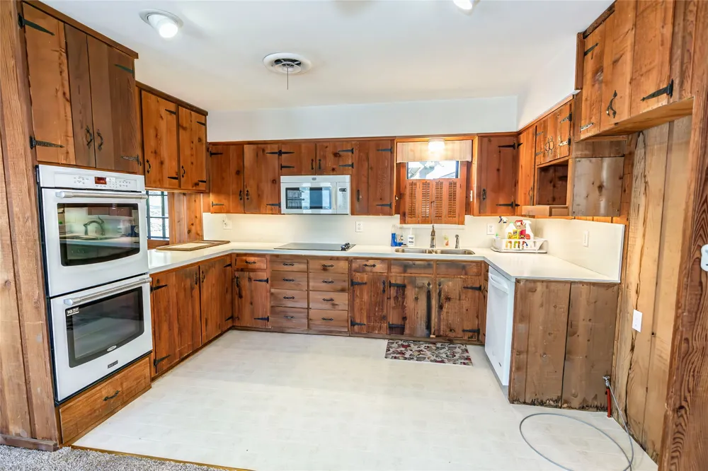 722 Storey Road Nocona, TX 76255