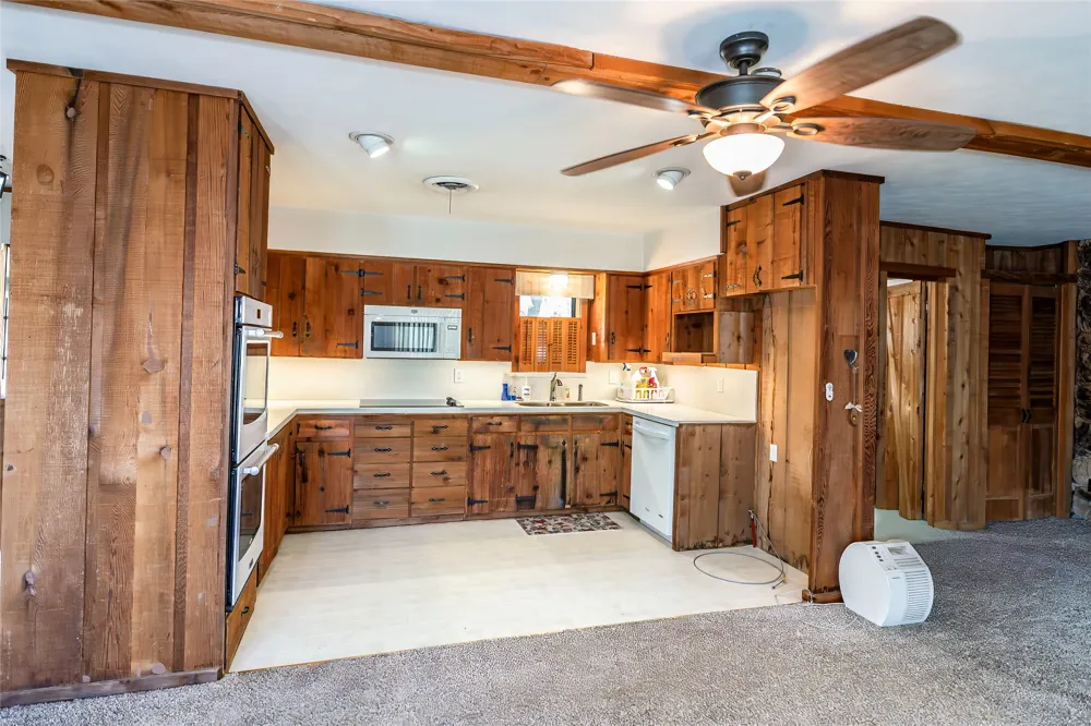 722 Storey Road Nocona, TX 76255