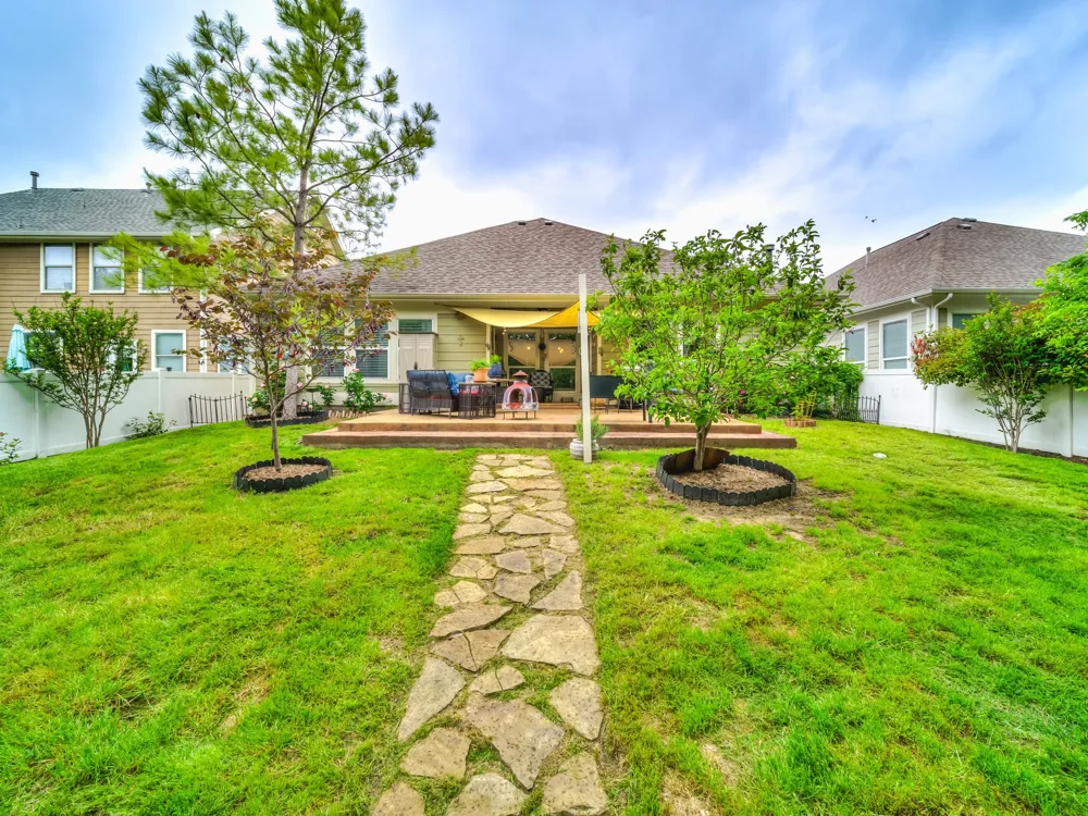 1408 Cobblestone Court Savannah, TX 76227