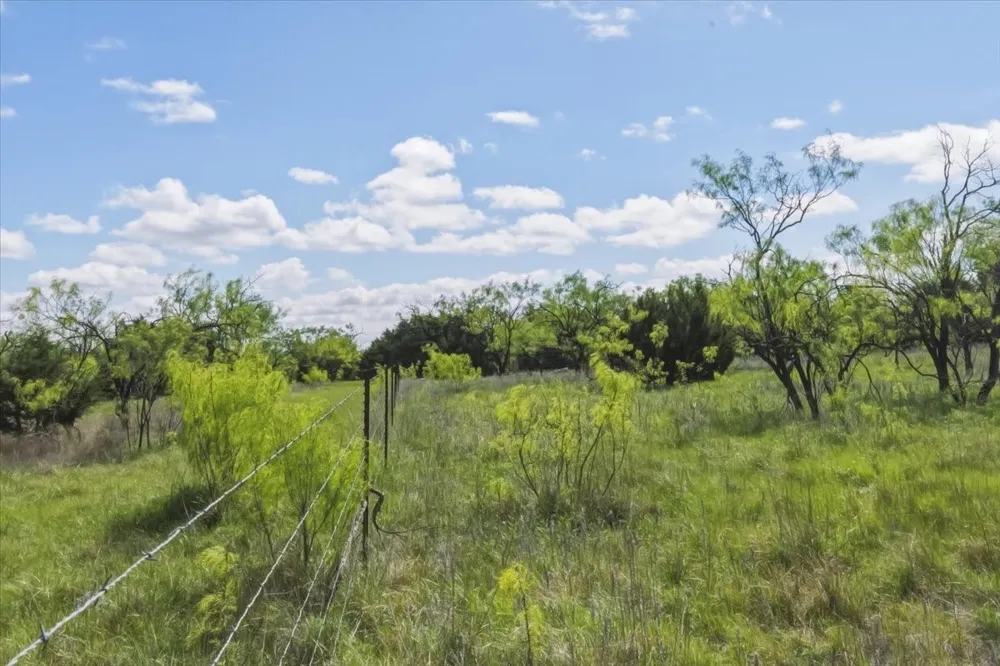 70817 I-20 Gordon, TX 76453