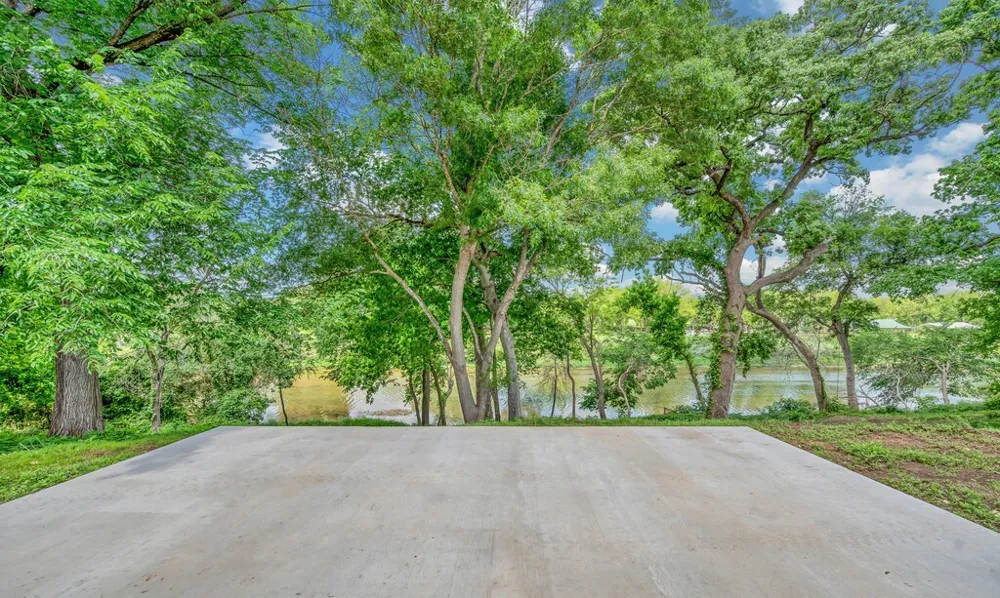 269 HCR 2201 Aquilla, TX 76622