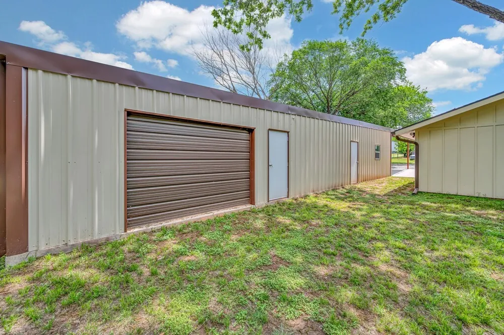 269 HCR 2201 Aquilla, TX 76622