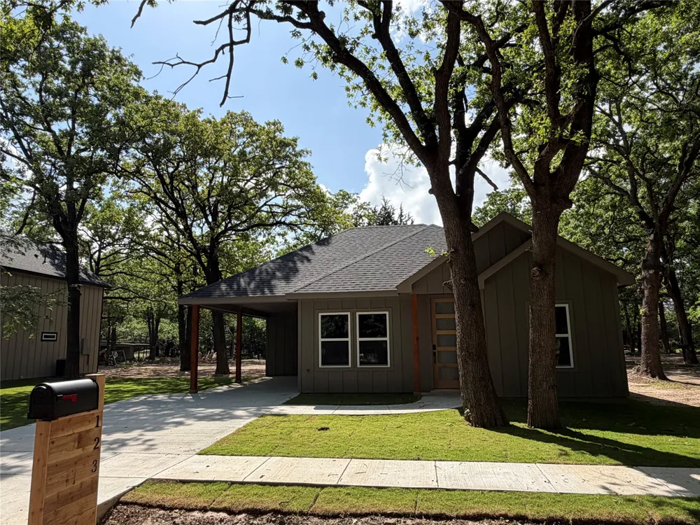 123 Seagrove Lane Quinlan, TX 75474