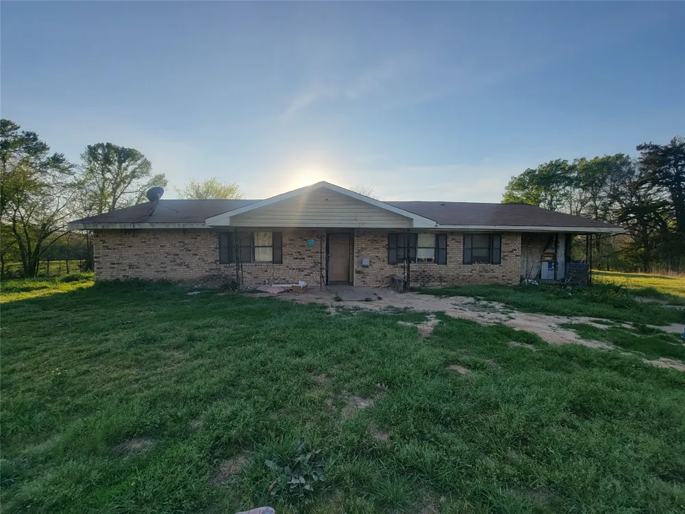 778 County Road 1345 Clarksville, TX 75426
