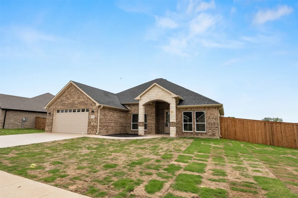 507 Limestone Circle Mabank, TX 75147