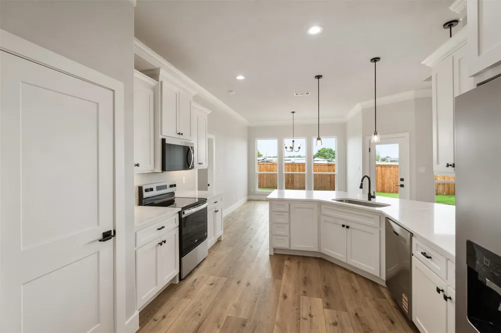 507 Limestone Circle Mabank, TX 75147