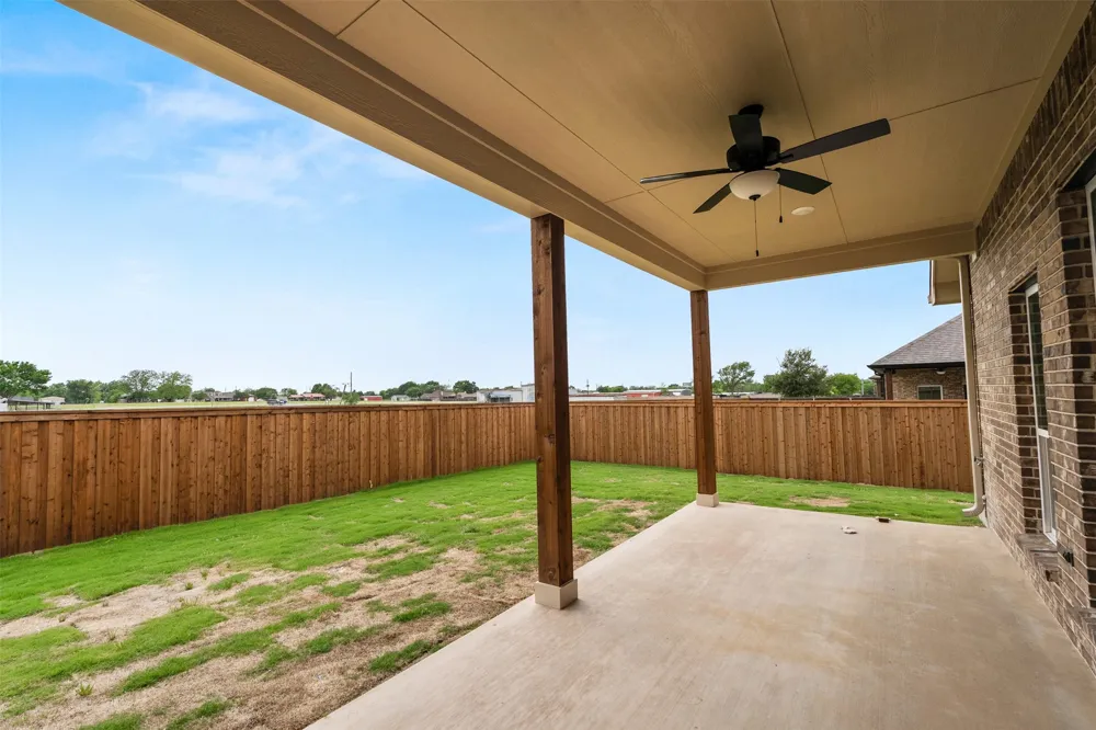 507 Limestone Circle Mabank, TX 75147