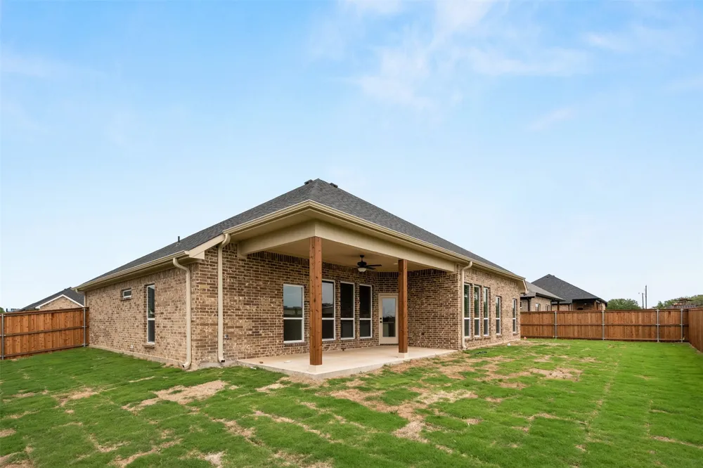 507 Limestone Circle Mabank, TX 75147