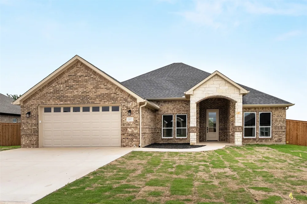 507 Limestone Circle Mabank, TX 75147