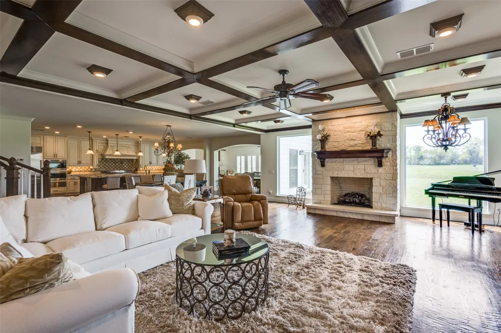 6100 Old Clarksville Road Reno, TX 75462