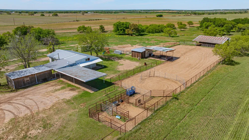 1301 County Road 440 De Leon, TX 76444