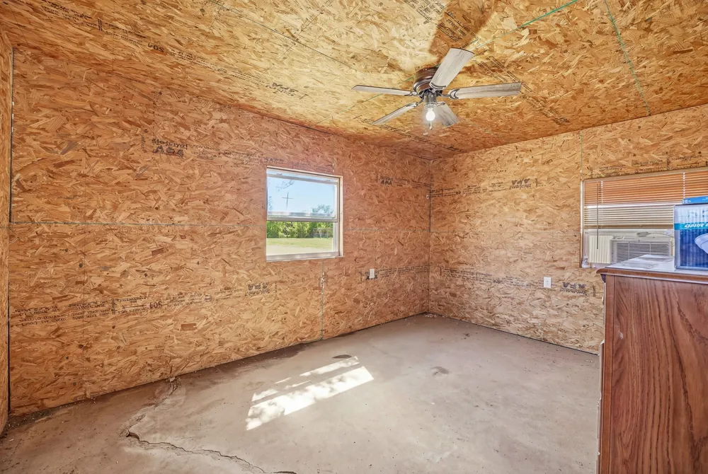 1301 County Road 440 De Leon, TX 76444