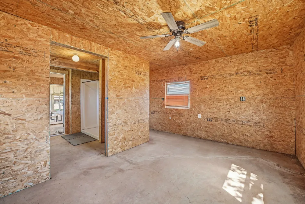 1301 County Road 440 De Leon, TX 76444