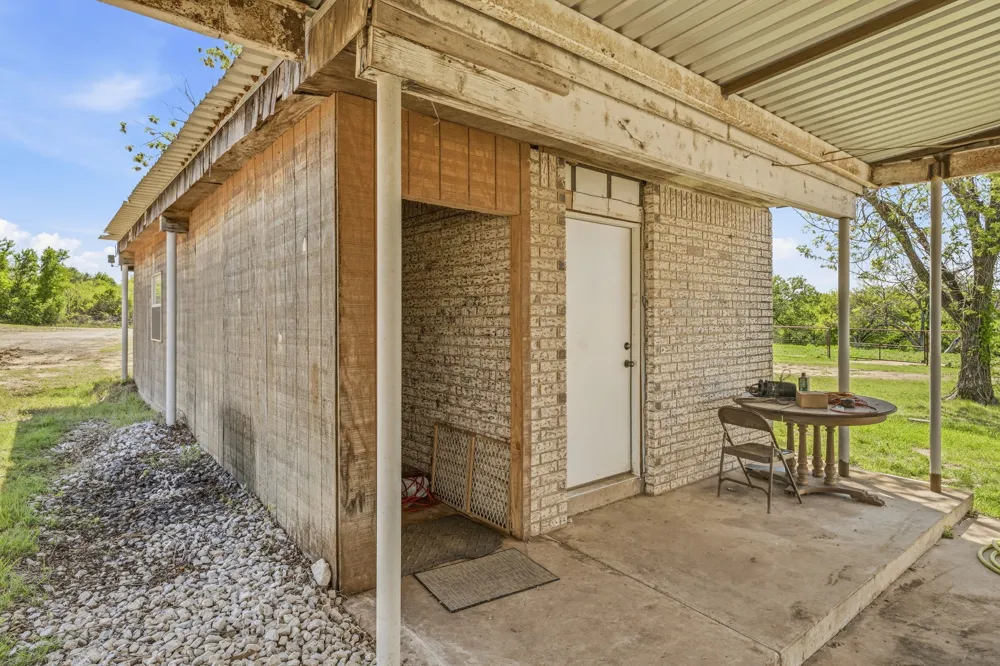 1301 County Road 440 De Leon, TX 76444