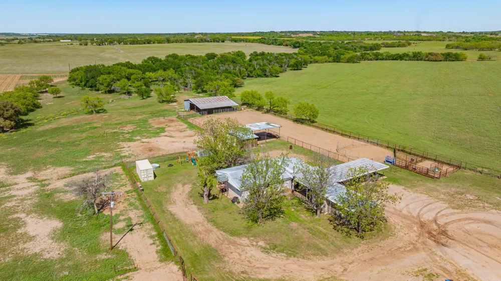 1301 County Road 440 De Leon, TX 76444