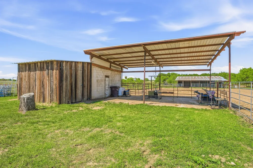 1301 County Road 440 De Leon, TX 76444