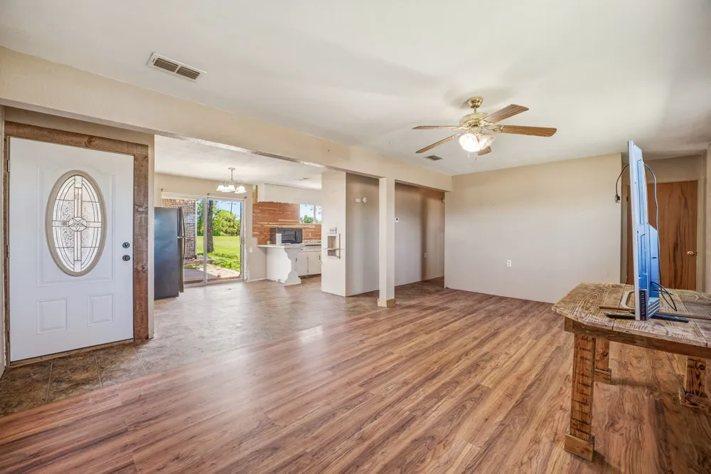 1301 County Road 440 De Leon, TX 76444