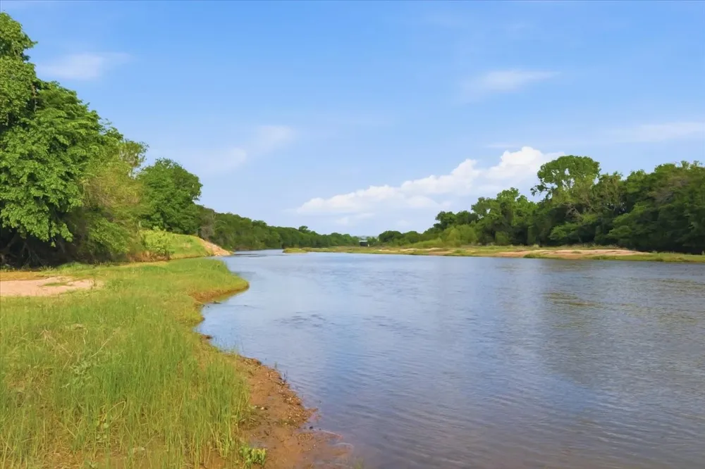 1370 Capstone Ridge Drive Santo, TX 76472
