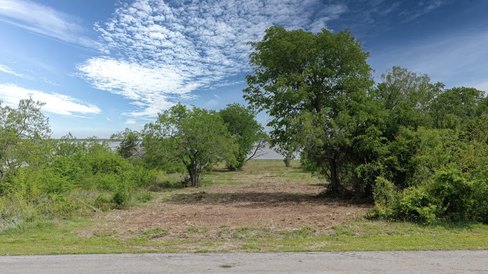 9433 W Shoreline Drive Kemp, TX 75143