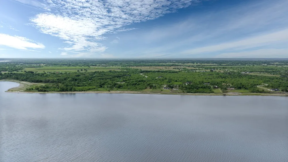 9433 W Shoreline Drive Kemp, TX 75143