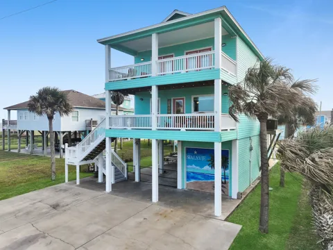 931 Bahama Drive