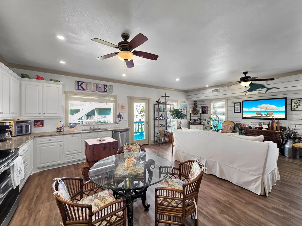 931 Bahama Drive Port Bolivar, TX 77650