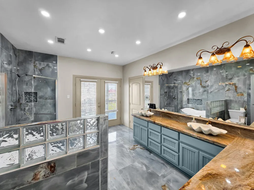 931 Bahama Drive Port Bolivar, TX 77650