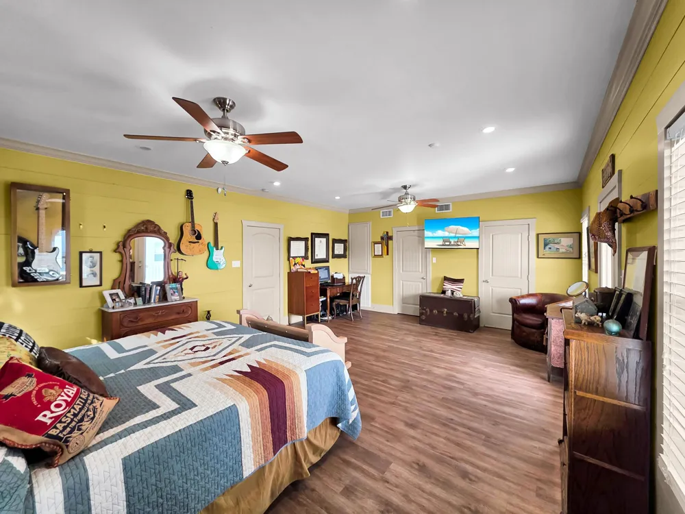 931 Bahama Drive Port Bolivar, TX 77650
