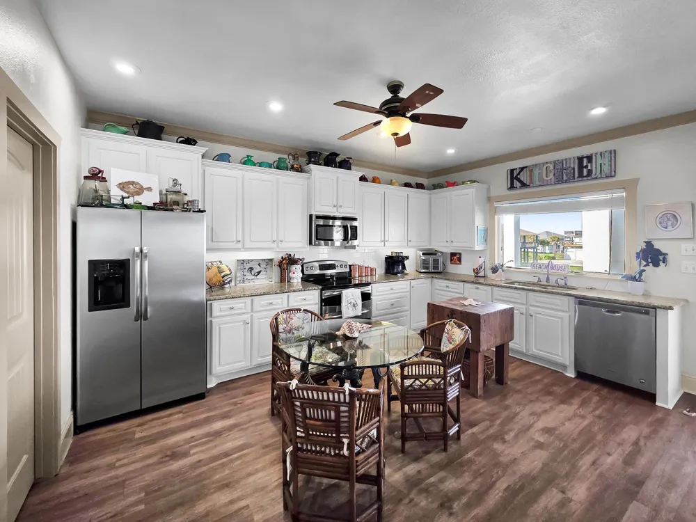 931 Bahama Drive Port Bolivar, TX 77650