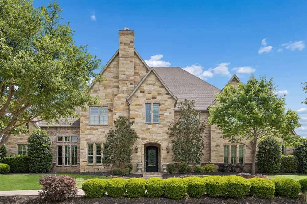 1209 Saint Emilion Court Southlake, TX 76092