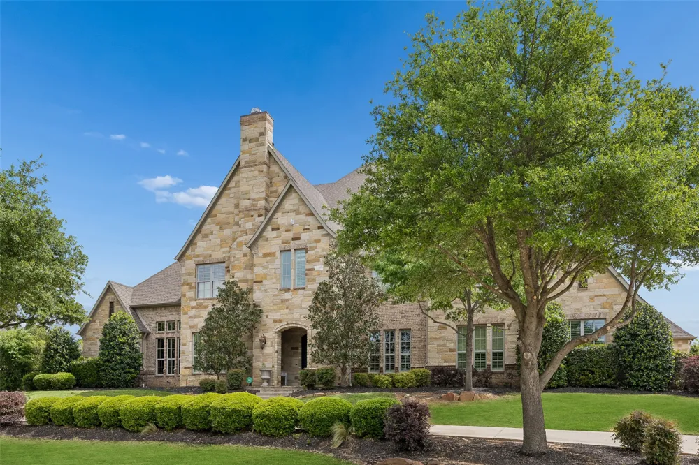 1209 Saint Emilion Court Southlake, TX 76092