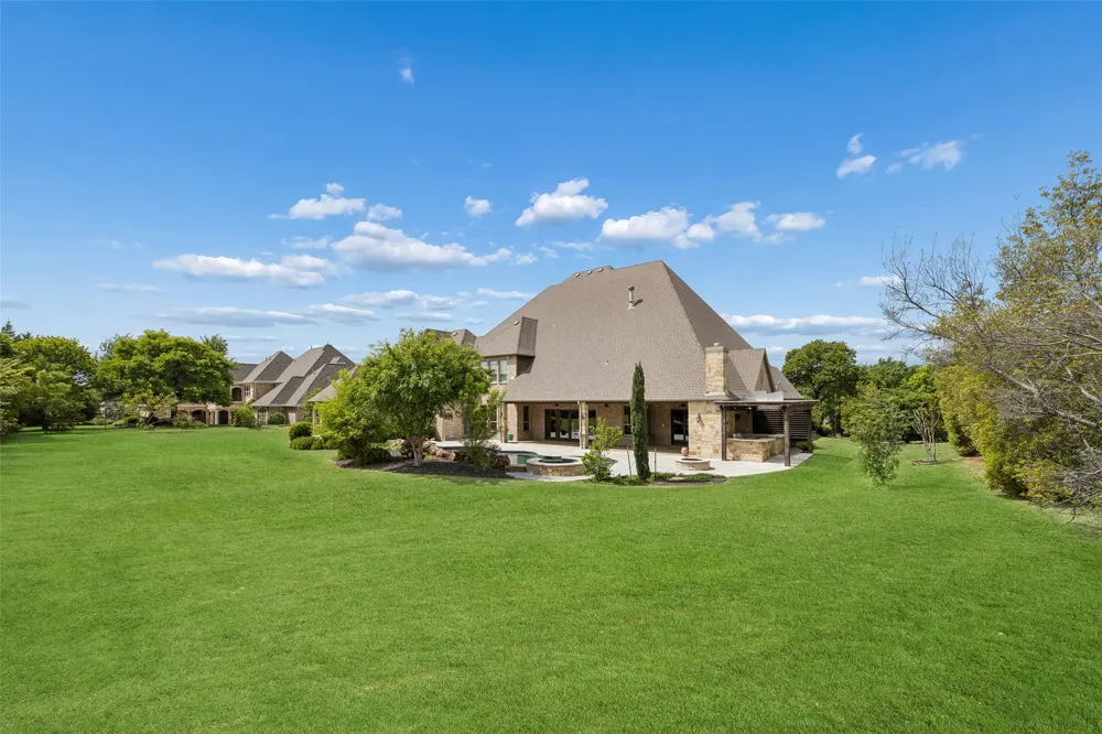 1209 Saint Emilion Court Southlake, TX 76092