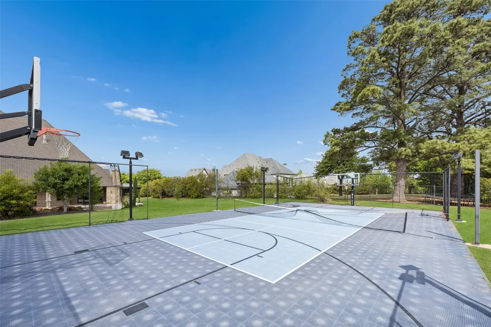 1209 Saint Emilion Court Southlake, TX 76092