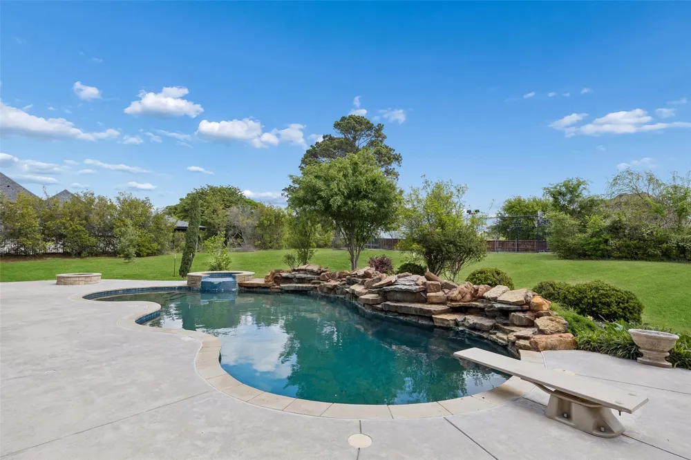 1209 Saint Emilion Court Southlake, TX 76092