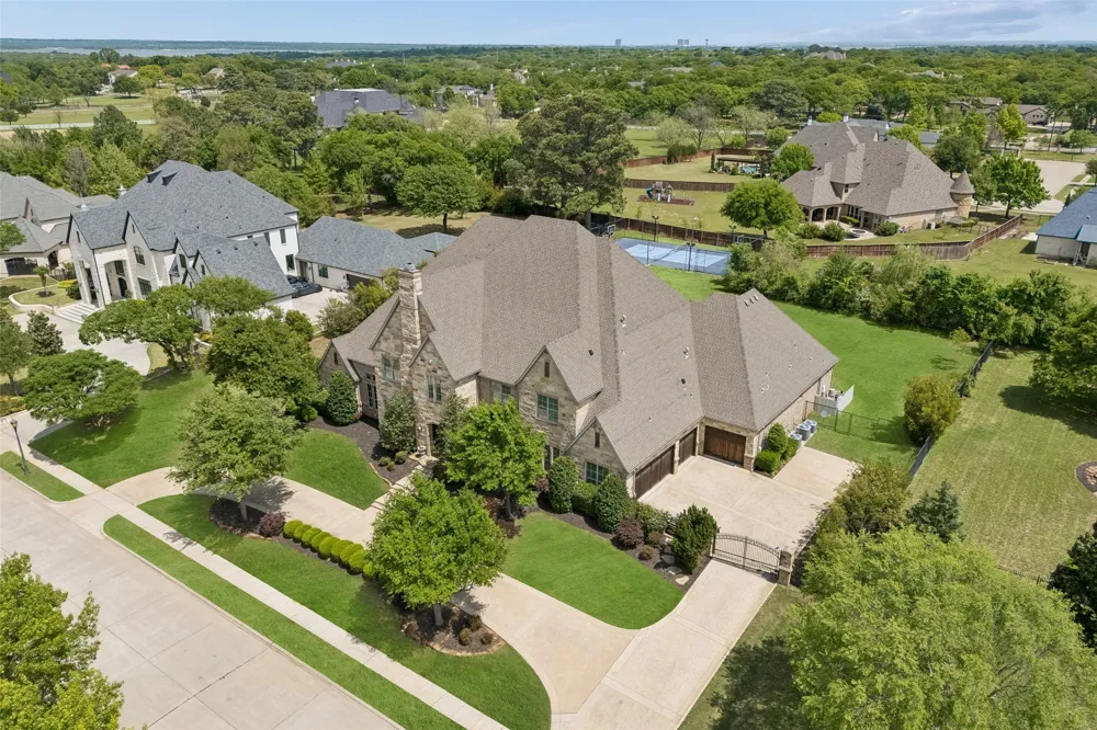 1209 Saint Emilion Court Southlake, TX 76092