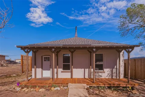1610 San Luis Street
