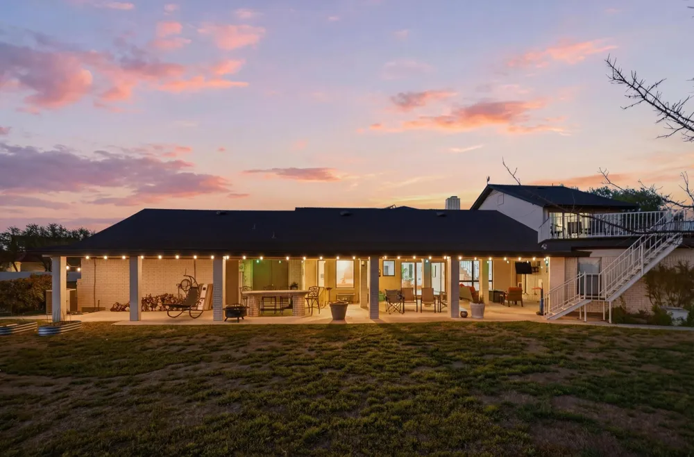 1505 Hillcrest Street Coleman, TX 76834
