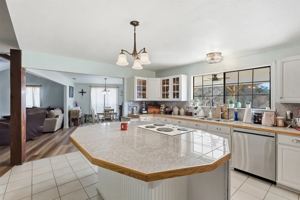 116 CR 3340 Cookville, TX 75558