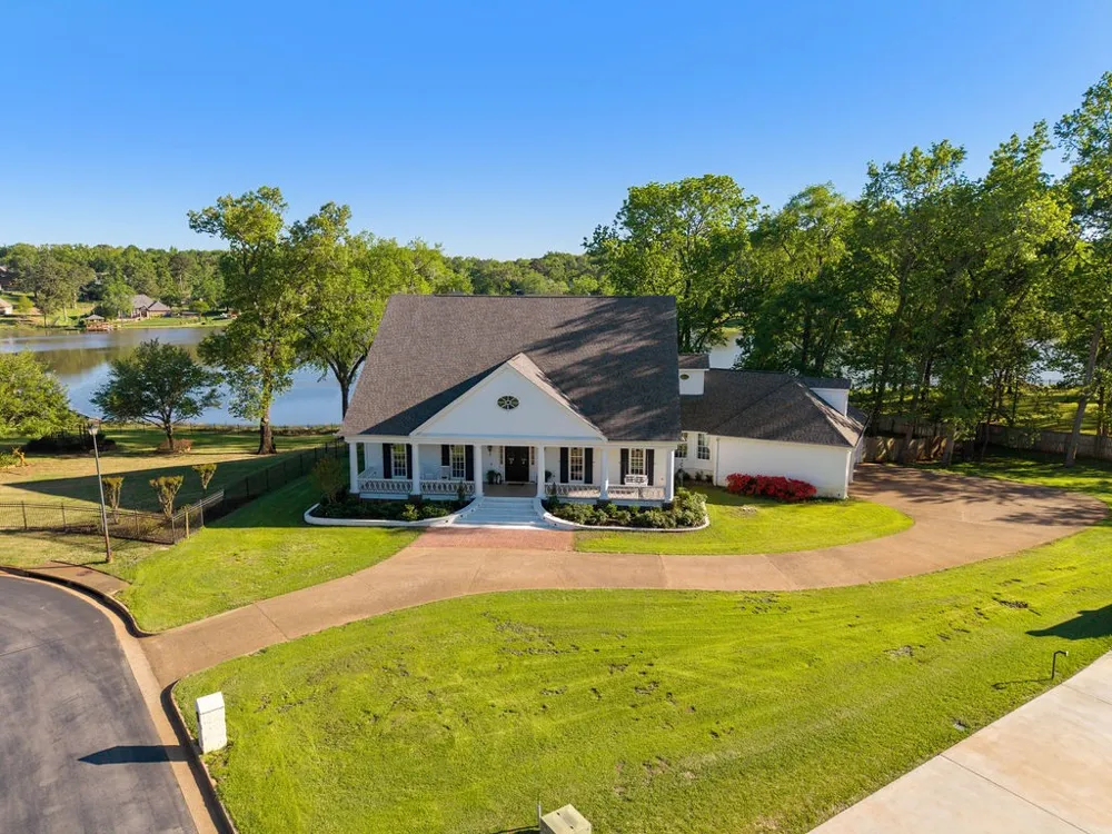 320 Hines Crossing Bullard, TX 75757