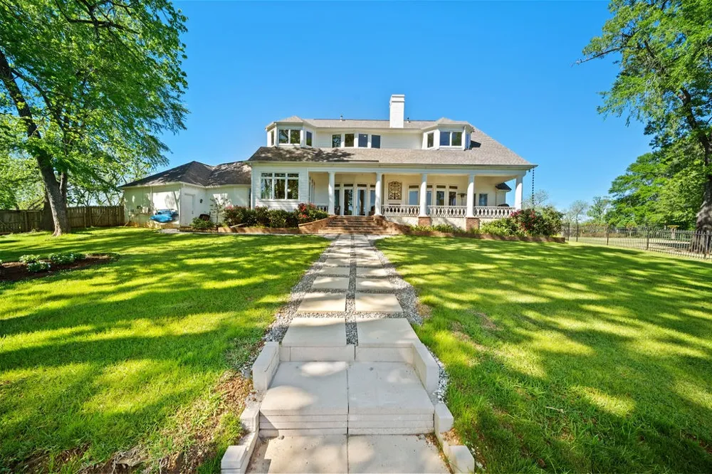 320 Hines Crossing Bullard, TX 75757
